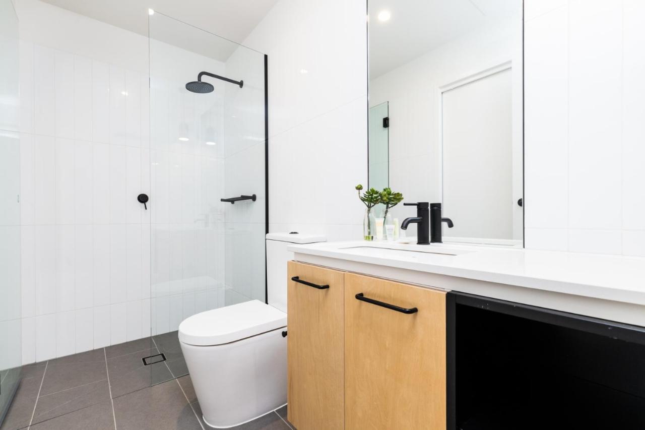 Saint Domain Aparthotel Melbourne Exterior photo